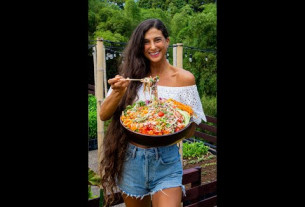 What I Ate for Dinner + Creamy Dressing Recipe! 😋🌱 Vegan & FullyRaw Rainbow Garden Salad...